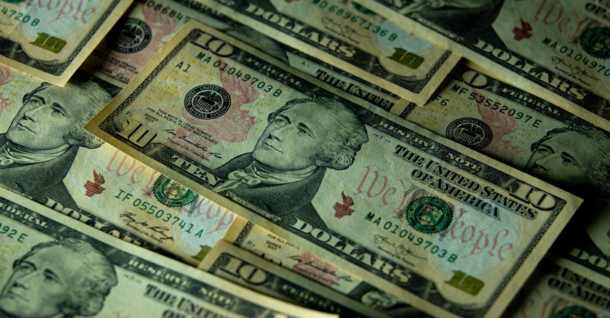 découvrez les enjeux de la contrefaçon dans notre article détaillé. apprenez comment elle impacte l'économie, la société et les mesures à prendre pour la combattre.