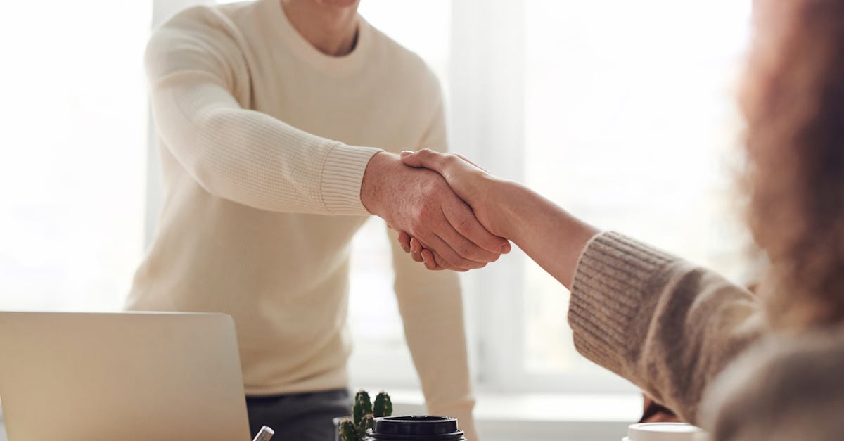 découvrez notre guide complet sur les accords de licence, expliquant les droits et obligations des parties impliquées, ainsi que les différentes types de licences disponibles pour protéger vos créations et respecter les réglementations en vigueur.