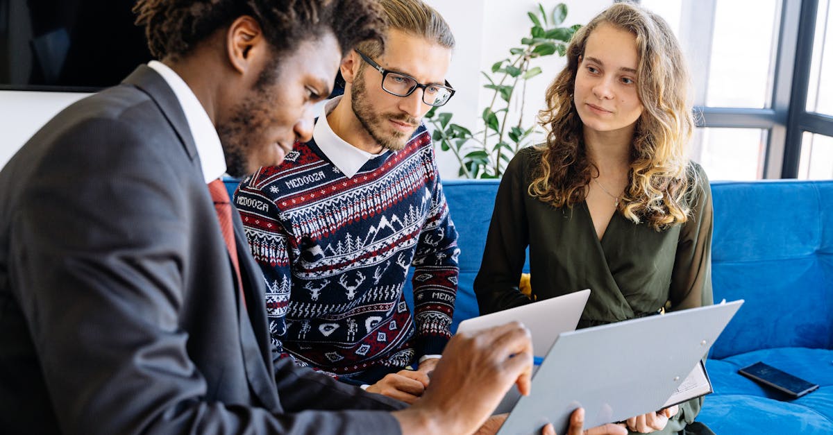 découvrez les implications juridiques essentielles qui entourent divers domaines du droit. cette analyse approfondie vous permettra de mieux comprendre les enjeux légaux, les responsabilités et les conséquences des actions dans un cadre légal.