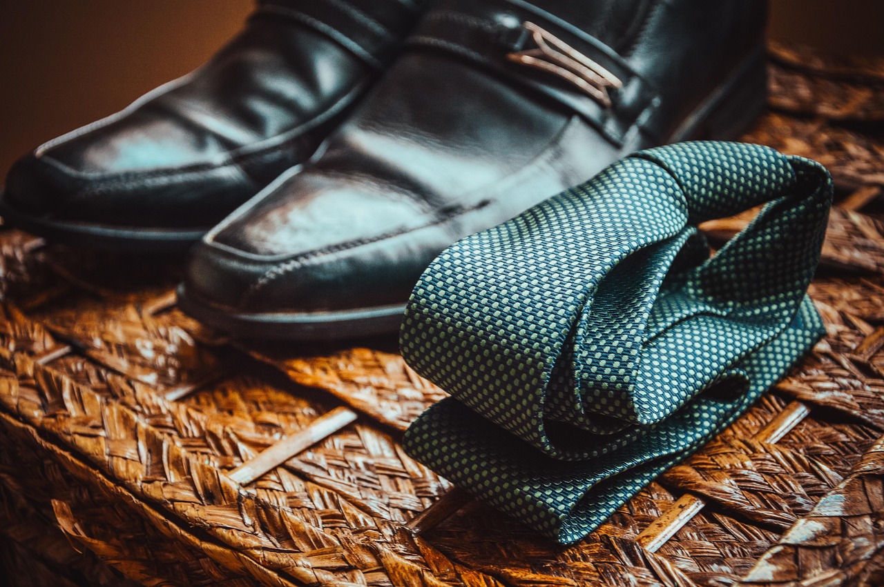 découvrez notre sélection de tenues de bureau pour femmes alliant élégance et confort, parfaites pour un style professionnel moderne.