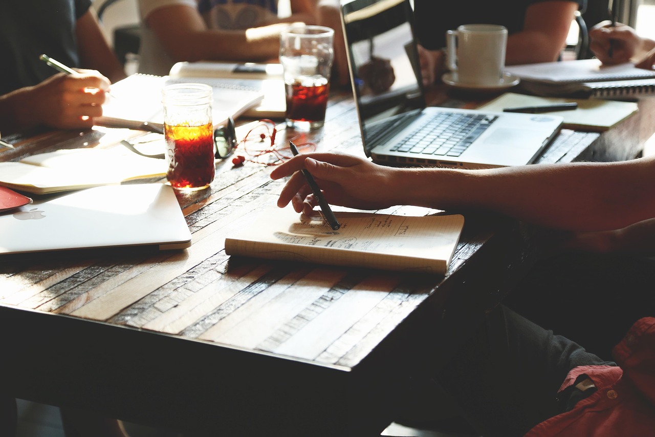 Comment le comité d’entreprise MMA sélectionne-t-il ses partenaires en 2025 ?