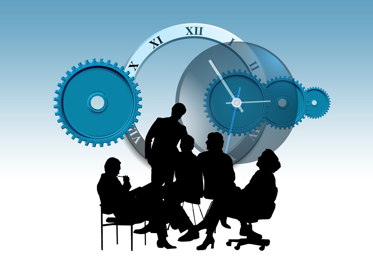 Comment comparer un accord d’entreprise et une convention collective pour savoir lequel est le plus avantageux ?